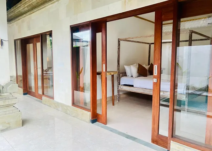Dira House